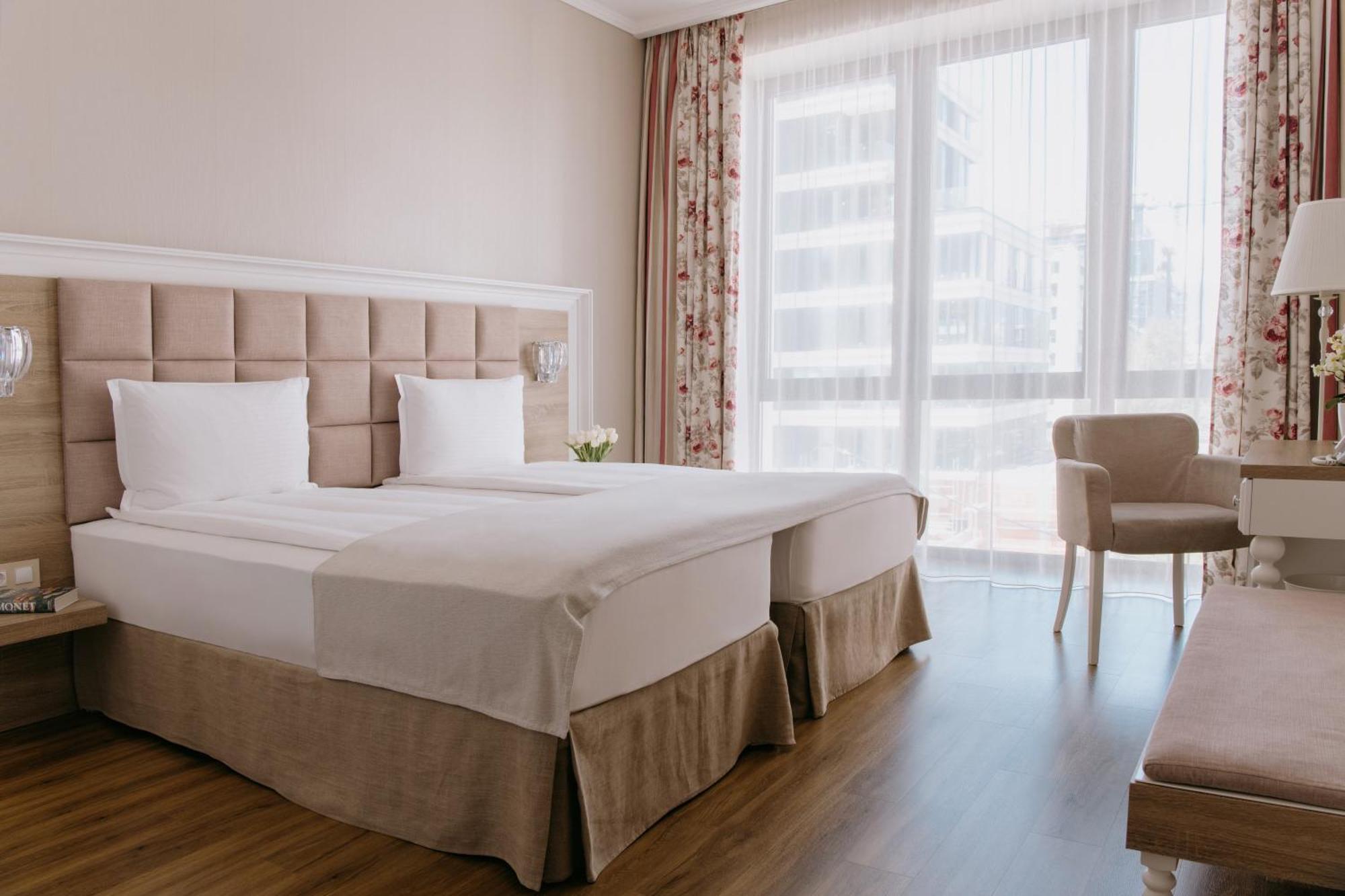 Impresamente Art Hotel Sofia Luaran gambar